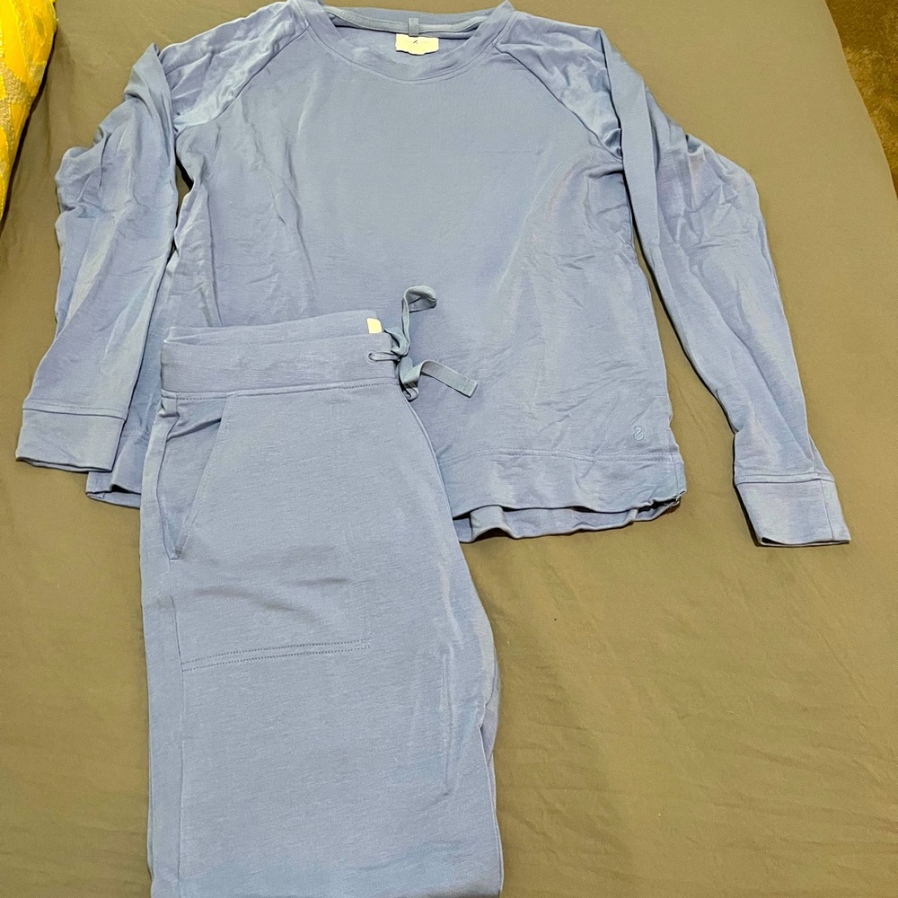 Lou and Gray (from Loft) matching long sleeve set- size small